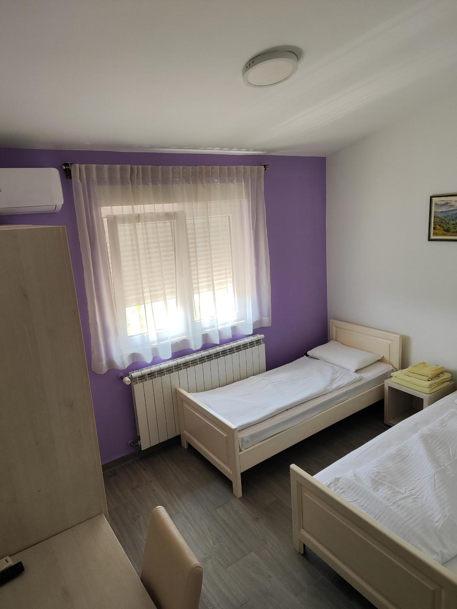 Hotel Mk, Plavi Restoran, Лозница Экстерьер фото